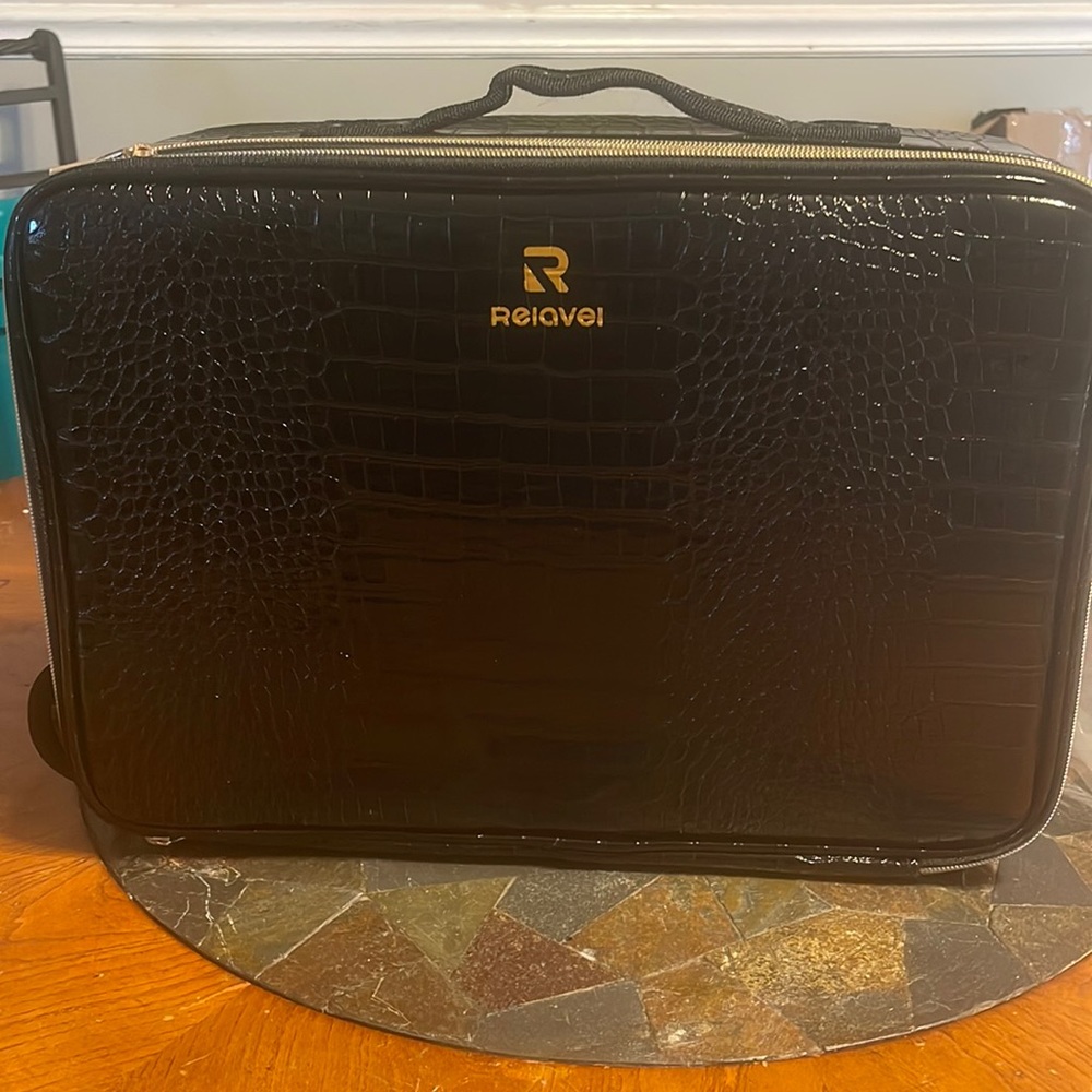 Relavei cosmetic bag